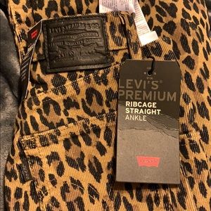 Levi’s Cheetah straight leg corduroy jeans
